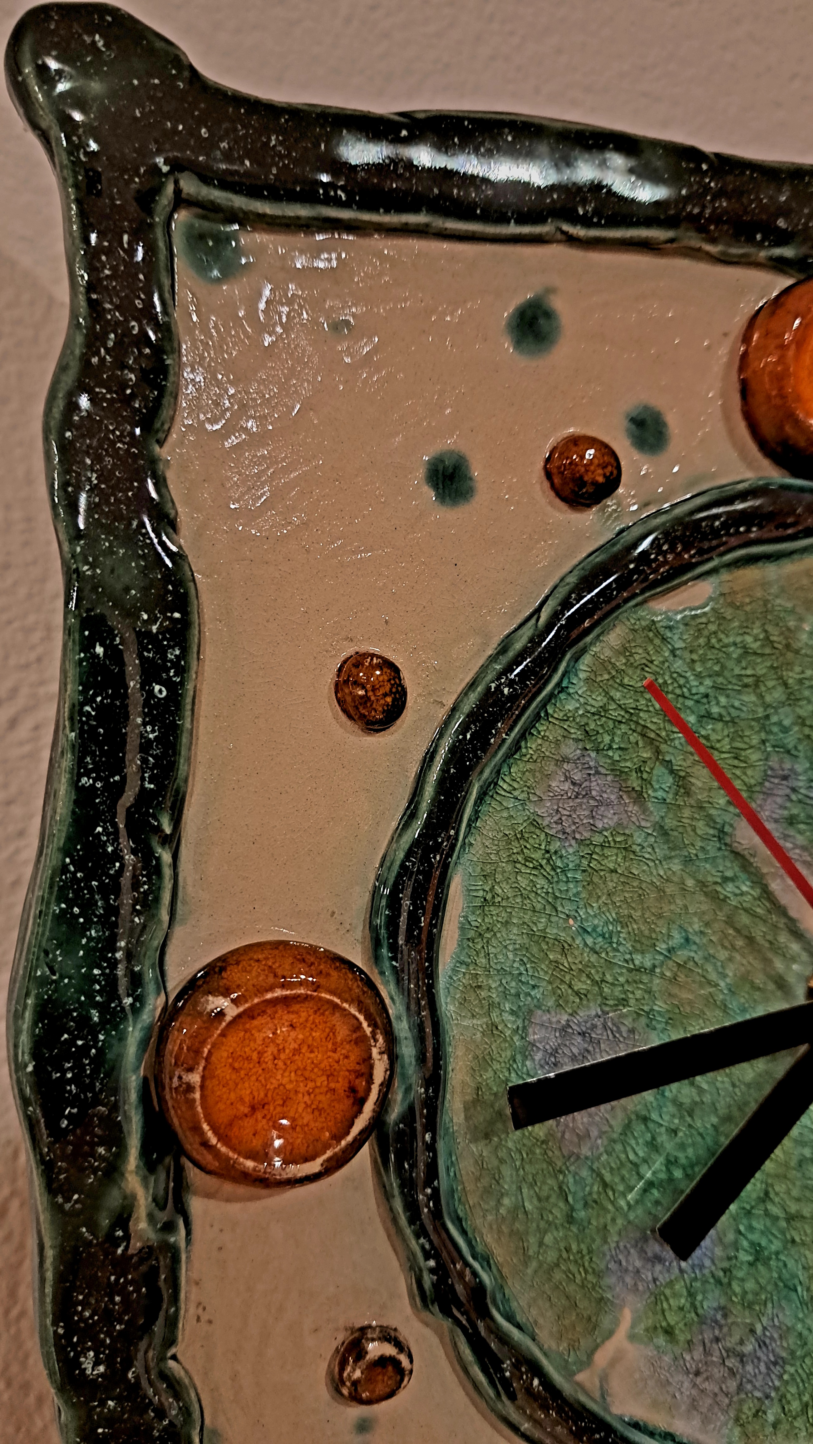 hodiny nástenné zelené 1