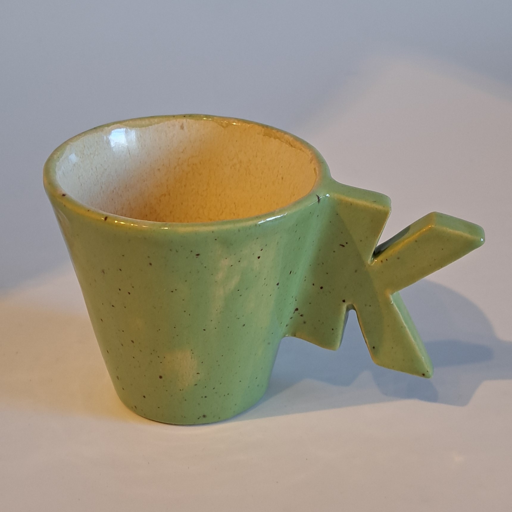 šálky písmenkové 5